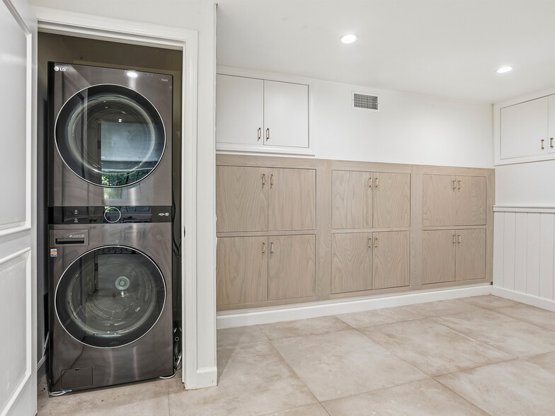 More Photos Of 7580 McGroarty Ter, Tujunga Apartments For Sale