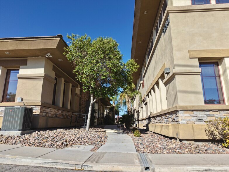 More Photos Of 5230 W Patrick Ln, Las Vegas Office For Lease
