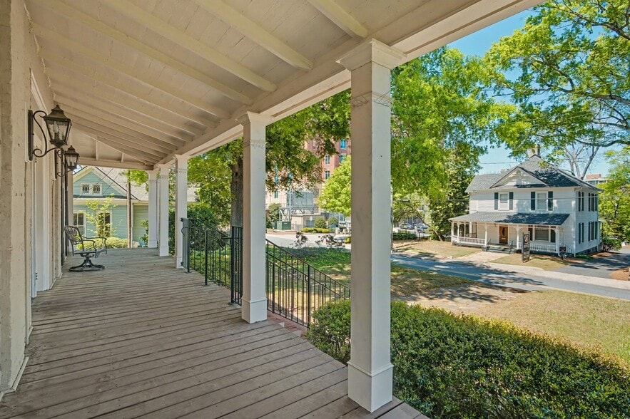 More Photos Of 236 Washington Ave, Marietta Office Residential For Sale