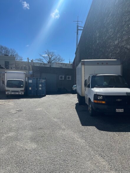 More Photos Of 23-28 Steinway St, Astoria Storefront Retail Residential For Lease