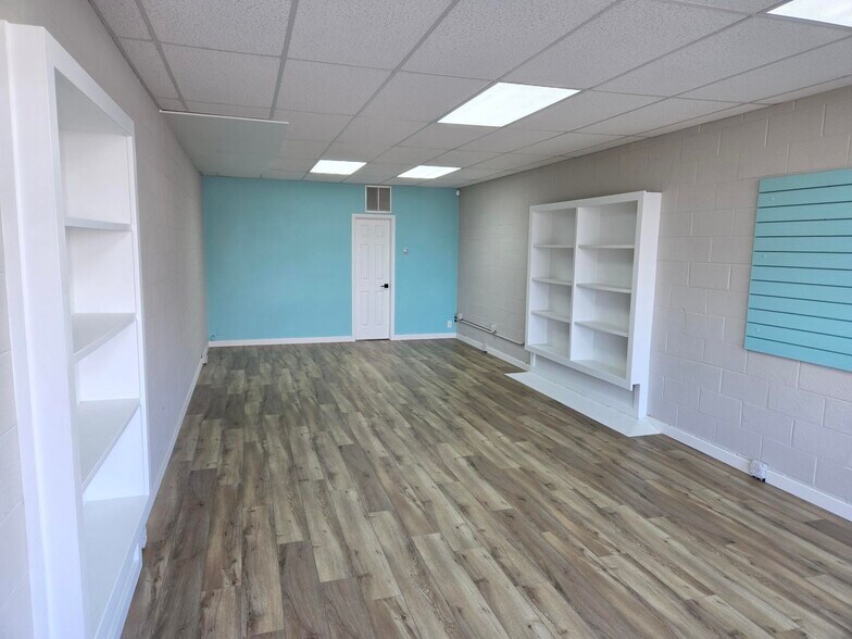 More Photos Of 5800 W 38th Ave, Wheat Ridge General Retail For Sale