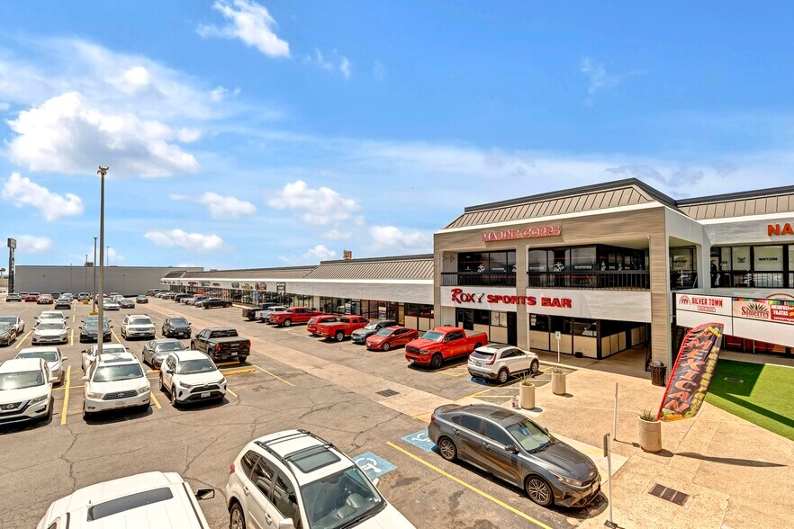 More Photos Of 3200-3299 Wurzbach Rd, San Antonio Unknown For Lease