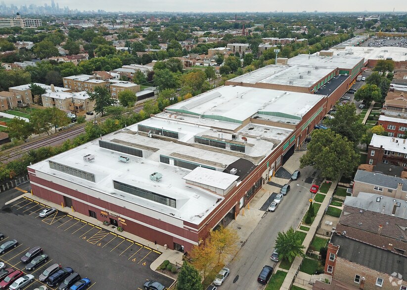 More Photos Of 3033 N Knox Ave, Chicago Warehouse For Lease