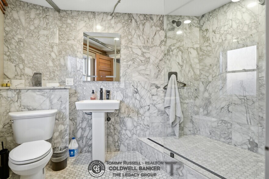 More Photos Of 259 S Center St, Casper Office For Sale