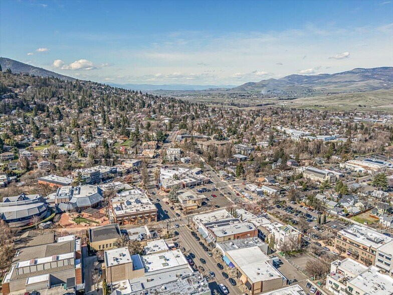 More Photos Of 145 E Main St, Ashland Restaurant For Sale