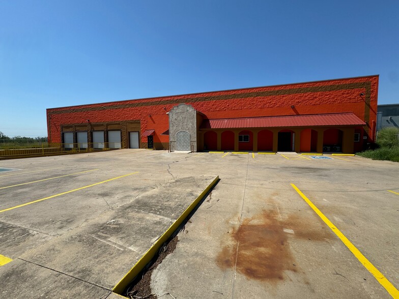 Primary Photo Of 6612 S 28th St, McAllen Warehouse For Lease