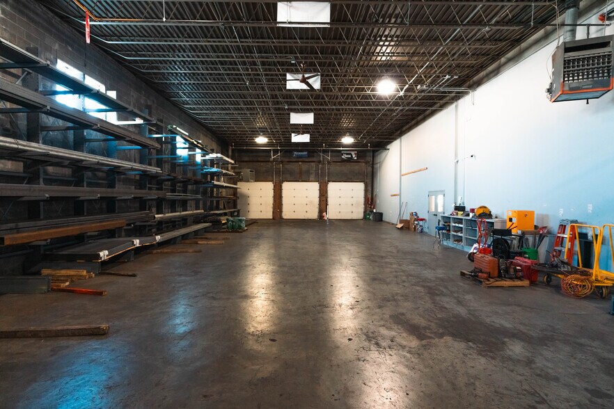 More Photos Of 6701 Moravia Park Dr, Baltimore Warehouse For Lease