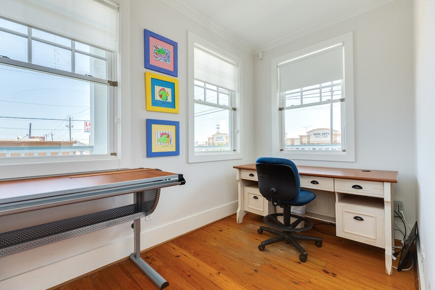 More Photos Of 6402 Stewart Rd, Galveston Office For Sale
