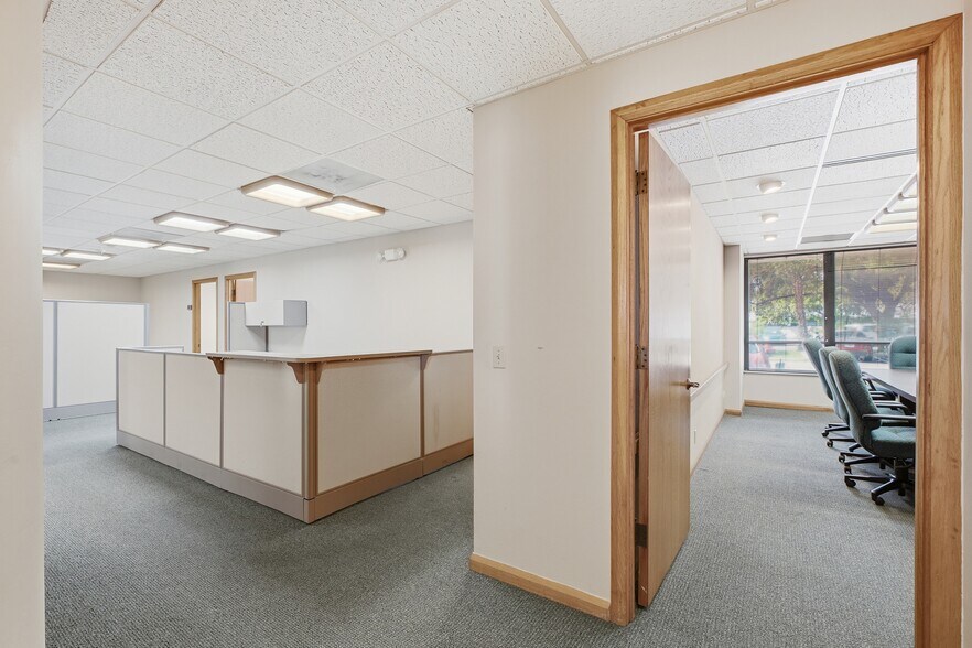 More Photos Of 900 SE Ocean Blvd, Stuart Medical For Sale