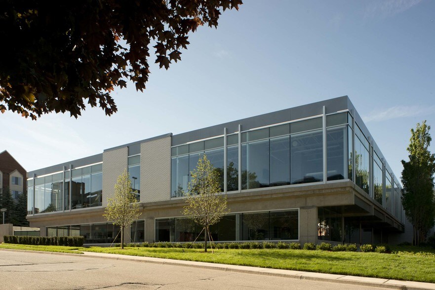 More Photos Of 550 W Merrill St, Birmingham Office For Lease