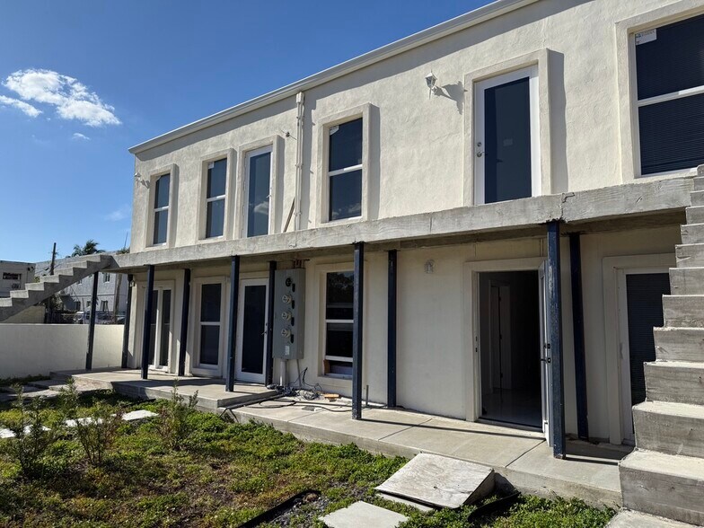 More Photos Of 729 SW 3rd St, Miami Apartments For Sale