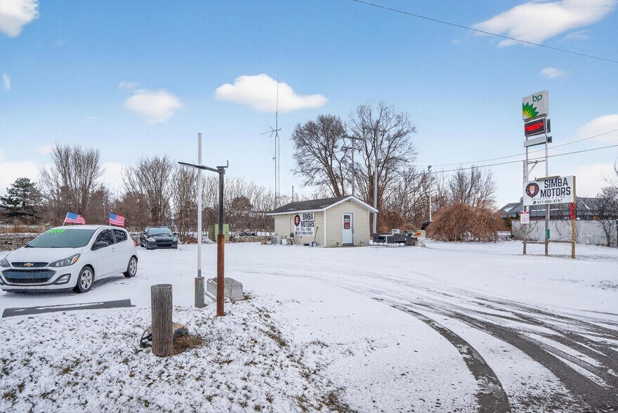 Primary Photo Of 6006 Ann Arbor Rd, Jackson General Retail For Sale