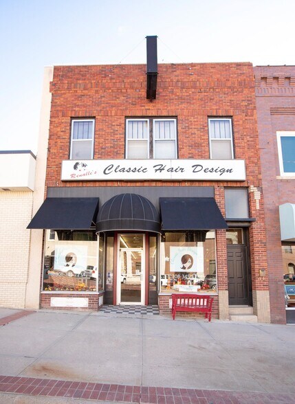 Primary Photo Of 219 Norris Ave, McCook Storefront For Sale