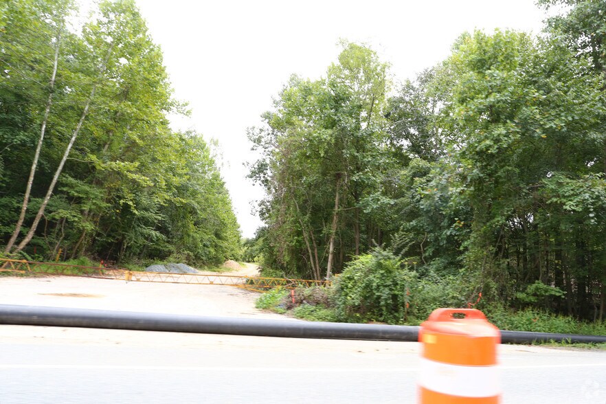More Photos Of 600 Principio Pky W, North East Unknown For Lease