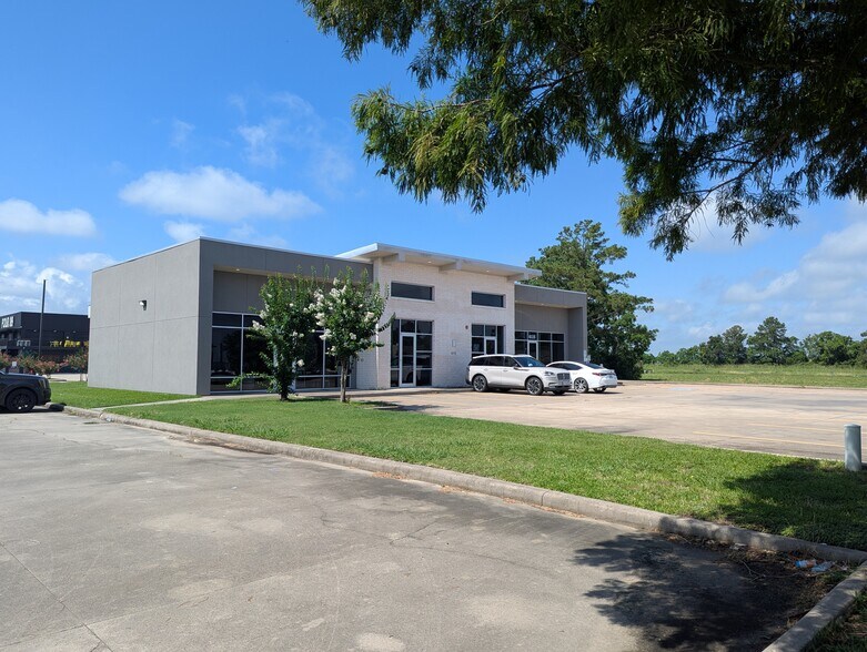 More Photos Of 6115 Muela Creek Dr, Beaumont Office For Lease