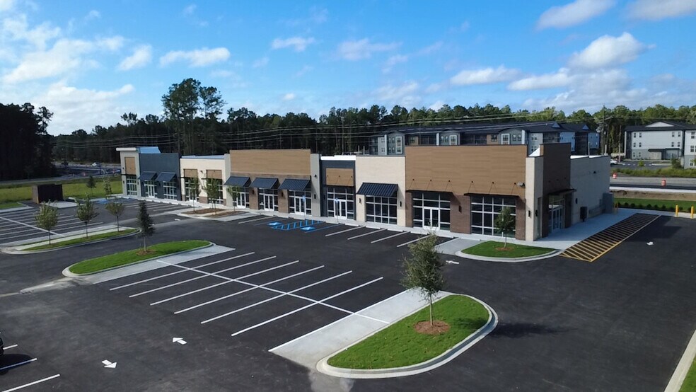 More Photos Of 40 William Blakely Xing, Pooler Storefront Retail Office For Lease