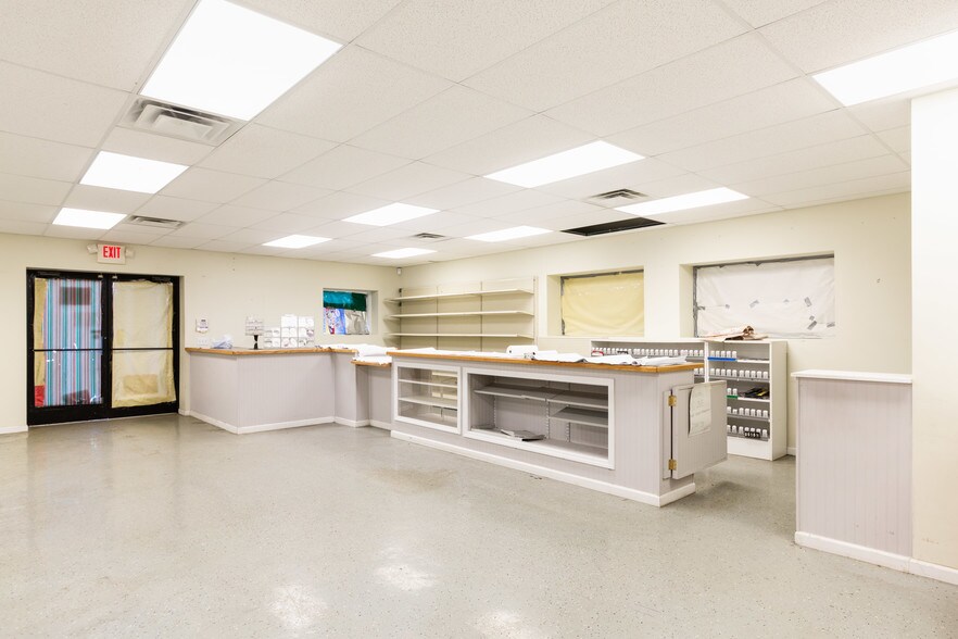 More Photos Of 11485 N Territorial Rd, Dexter Freestanding For Sale