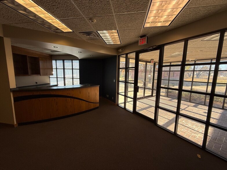 More Photos Of 6940 S Utica Ave, Tulsa Office For Sale