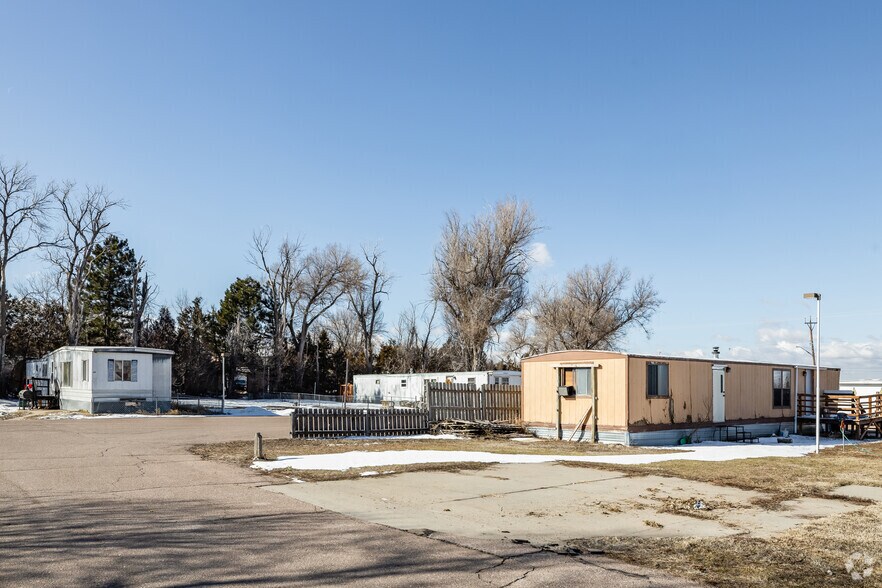More Photos Of 1010 Maple St, Chadron Manufactured Housing Mobile Home Park For Sale