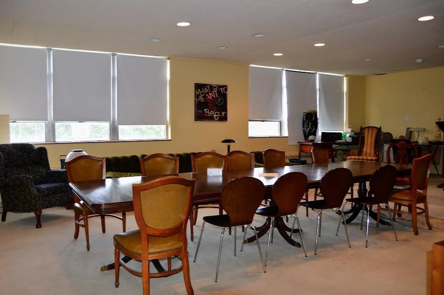 More Photos Of 2300 Mahantongo St, Pottsville Theater Concert Hall For Sale