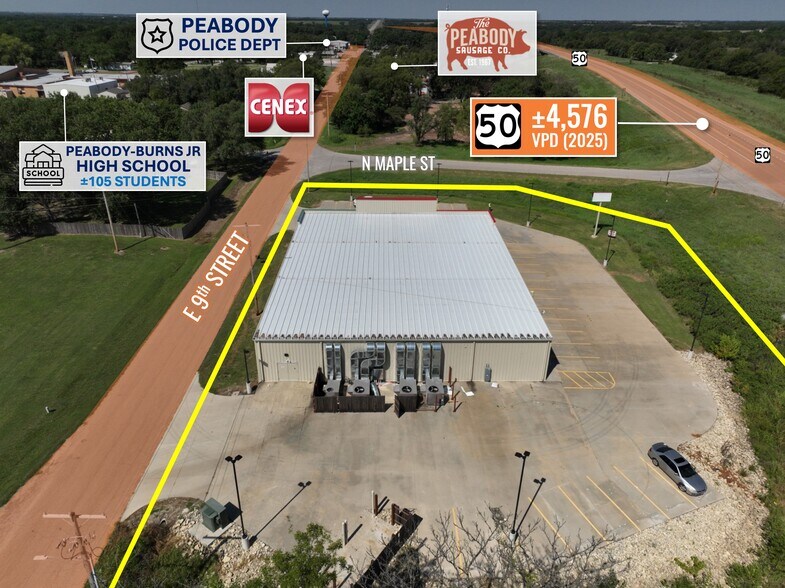 More Photos Of 309 E 9th St, Peabody Storefront For Lease