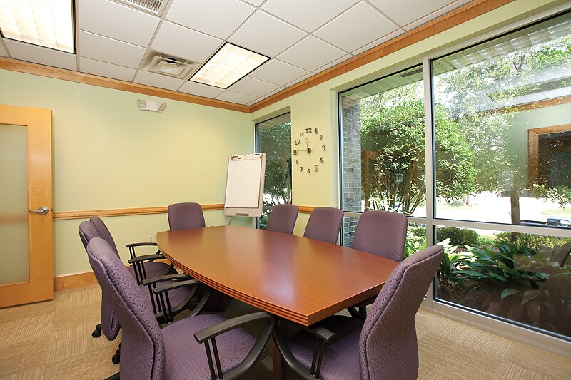 More Photos Of 2018 Eastwood Rd, Wilmington Office For Lease