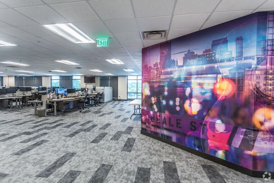 More Photos Of 6625 Lenox Park Dr, Memphis Office For Lease