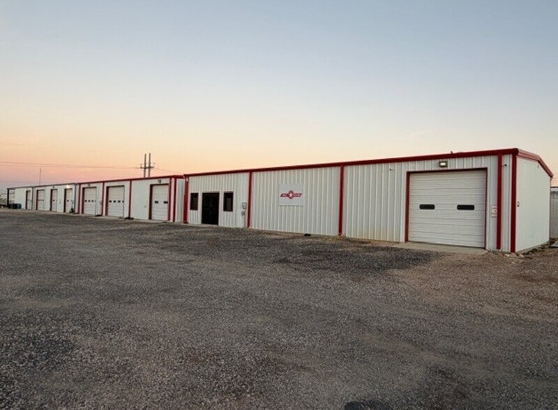 More Photos Of 420 Meadow Ave, Odessa Warehouse For Sale