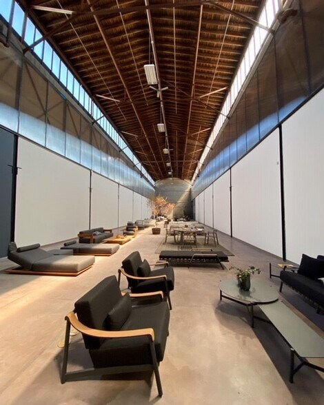 More Photos Of 1800 E State St, Hamilton Showroom For Lease