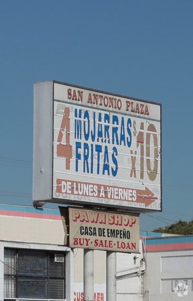 More Photos Of 7412-7422 Pacific Blvd, Huntington Park Unknown For Lease