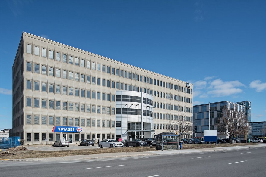 More Photos Of 3131 Boul Saint-Martin O, Laval Office For Lease
