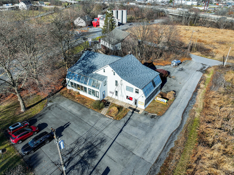 Primary Photo Of 830 Flory Mill Rd, Lancaster Flex For Sale