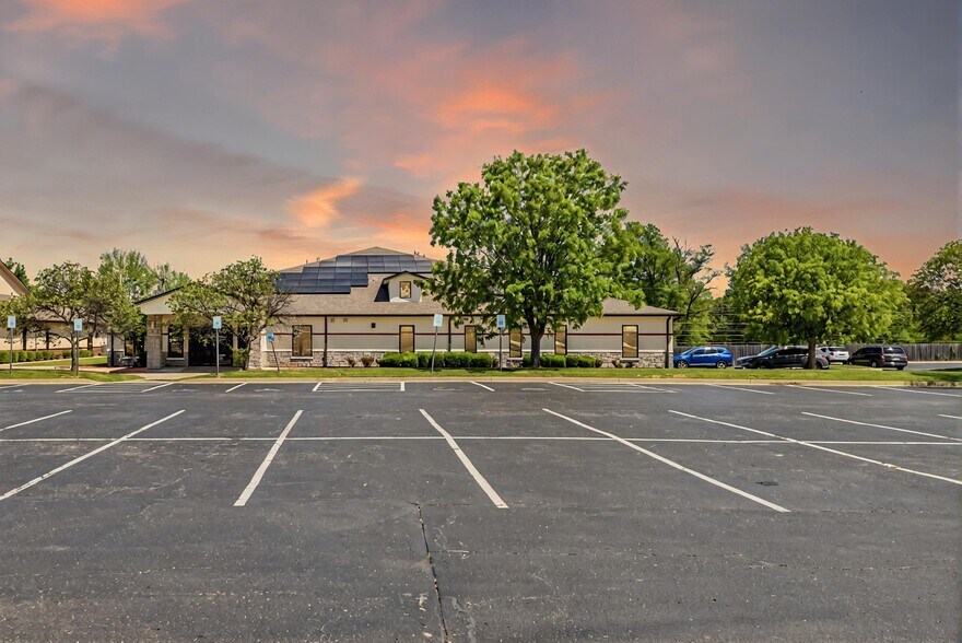 Primary Photo Of 4150 SE Adams Rd, Bartlesville Medical For Sale