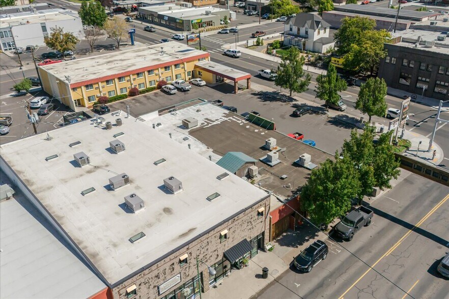 More Photos Of 121 NE 3rd St, Prineville Restaurant For Sale