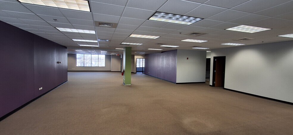 More Photos Of 18401 Maple Creek Dr, Tinley Park Medical For Lease