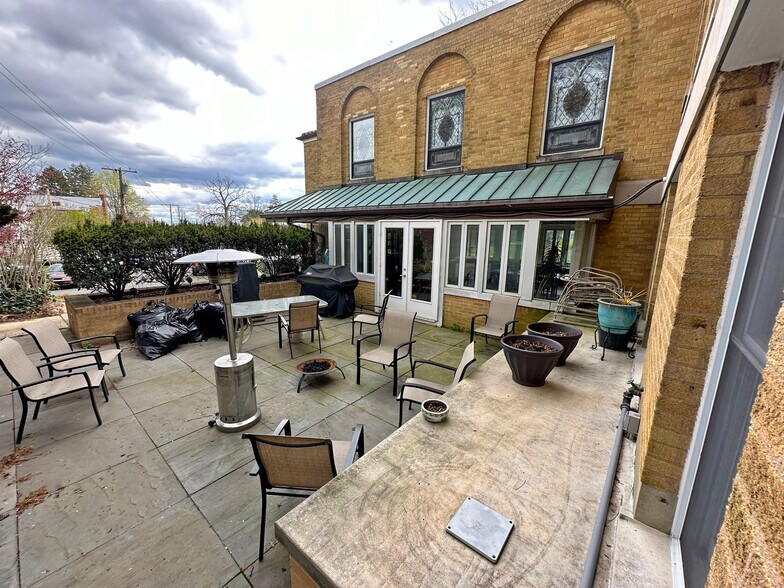 More Photos Of 831 Varnum St NE, Washington Dormitory For Sale