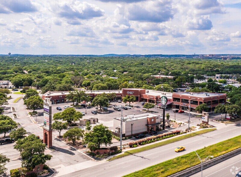 More Photos Of 15909 San Pedro Ave, San Antonio Unknown For Lease