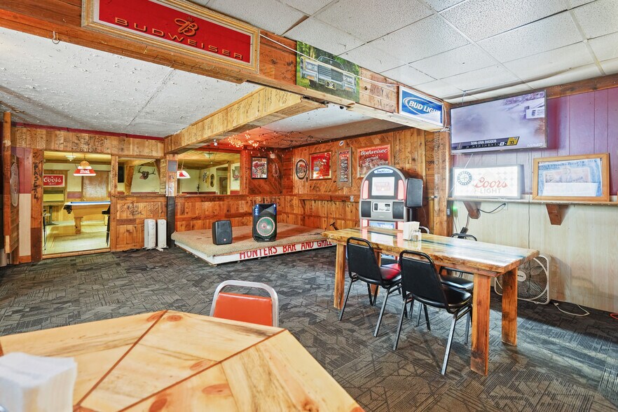 More Photos Of 4976 WA-25 Hwy, Hunters Bar For Sale