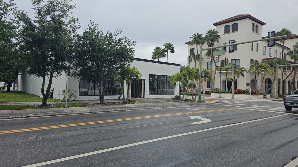 Primary Photo Of 202 N Federal Hwy, Lake Worth Restaurant For Lease