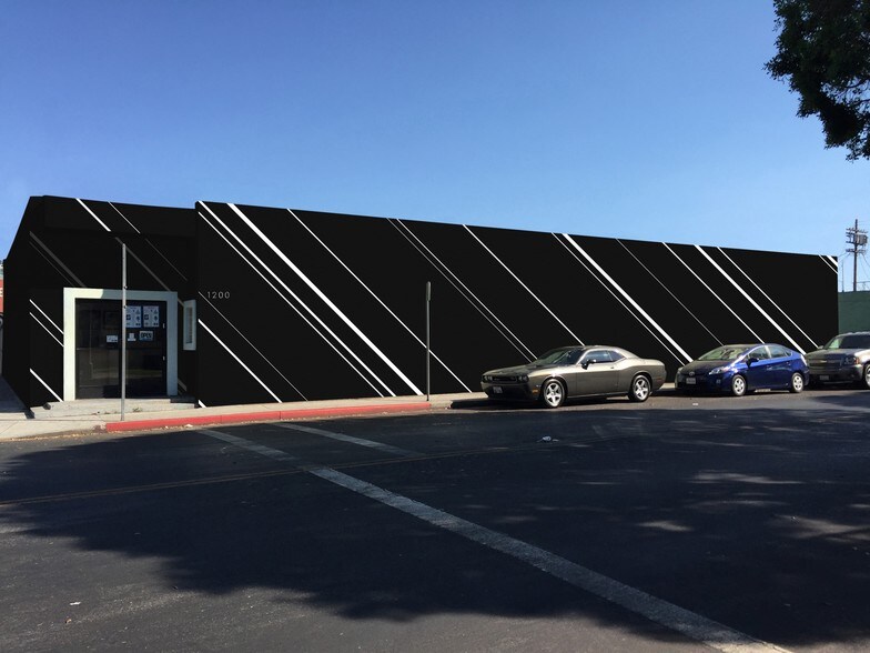 More Photos Of 1200 Albany St, Los Angeles Warehouse For Lease