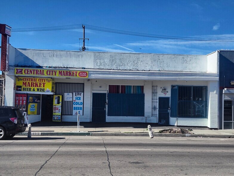 More Photos Of 10209 S Central Ave, Los Angeles Convenience Store For Lease