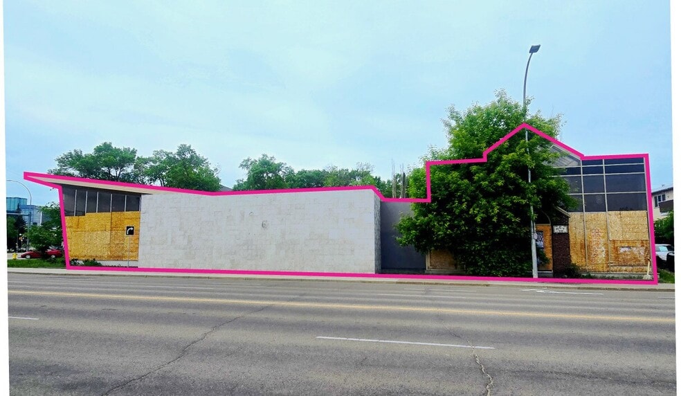 More Photos Of 10351 92 St NW, Edmonton Office For Sale
