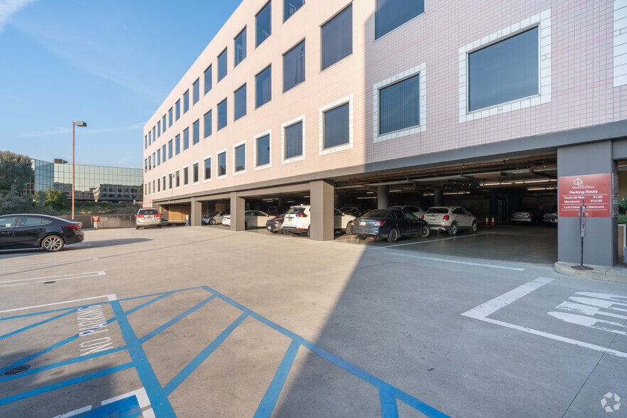 More Photos Of 215 N Marengo Ave, Pasadena Office For Sale