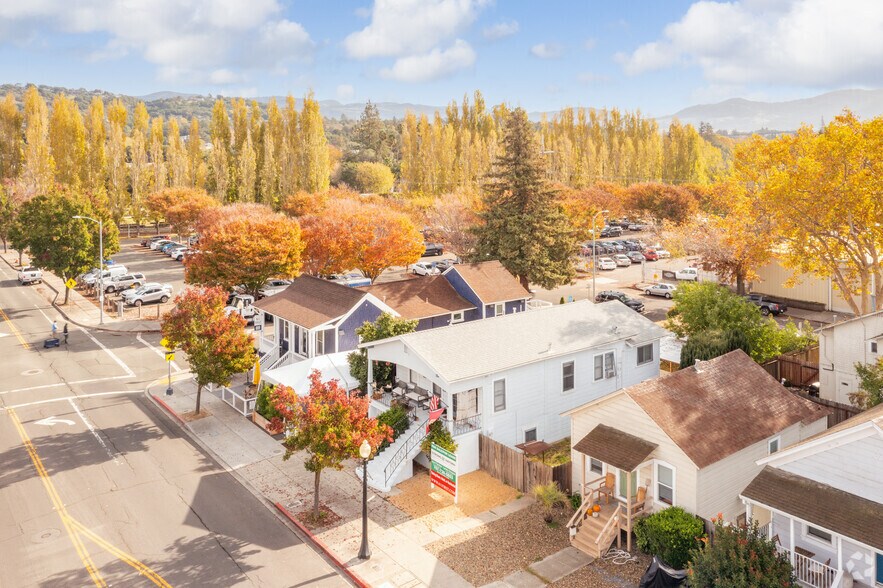 More Photos Of 611 1st St, Napa Storefront Retail Office For Sale