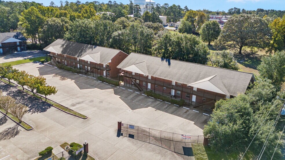 More Photos Of 2455 Montgomery Rd, Huntsville Apartments For Sale