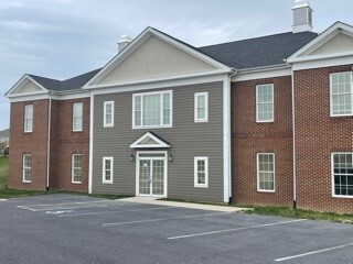 Primary Photo Of 10 Hedgerow Dr, Staunton Office For Lease