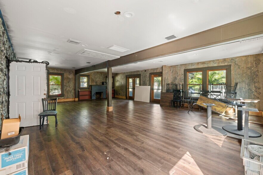 More Photos Of , Tampa General Retail For Sale