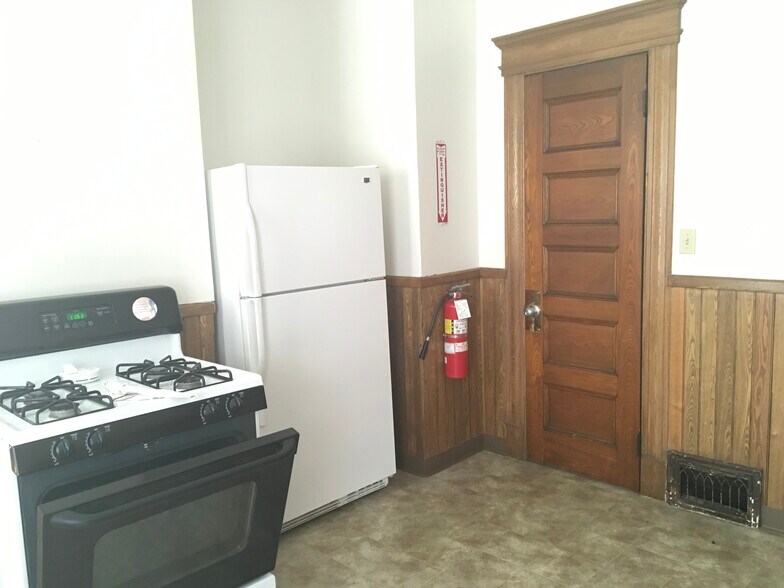 More Photos Of 121-123 Brownell St, New Haven Apartments For Sale