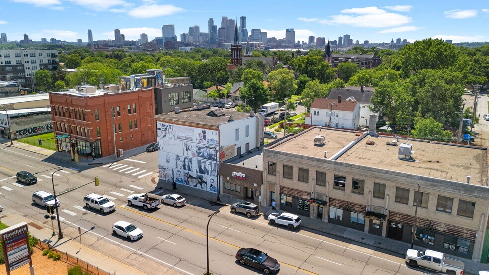 Primary Photo Of 1005 W Broadway Ave, Minneapolis Storefront For Sale