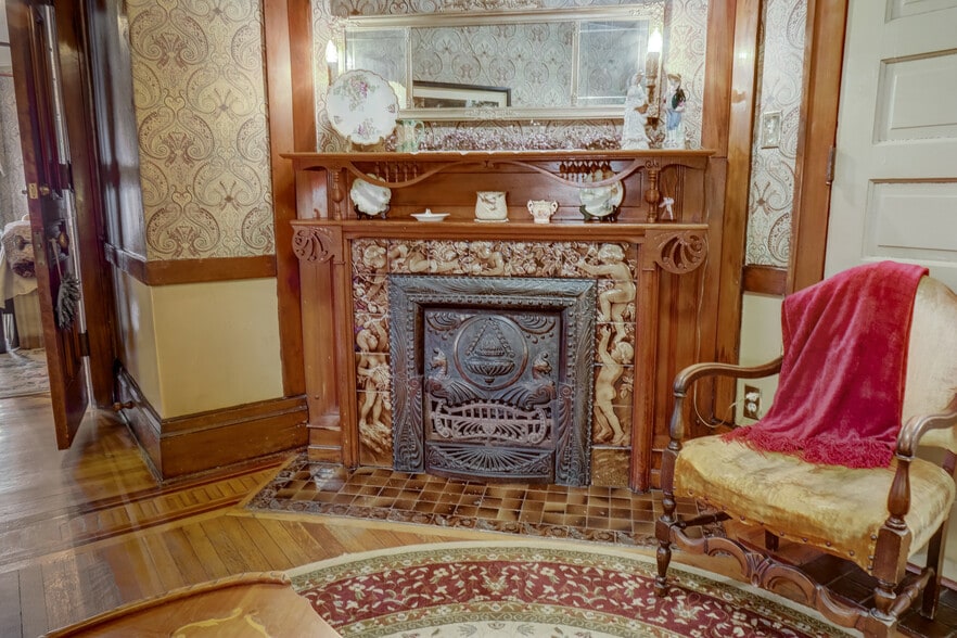 More Photos Of 3209 W Wells St, Milwaukee Hospitality For Sale